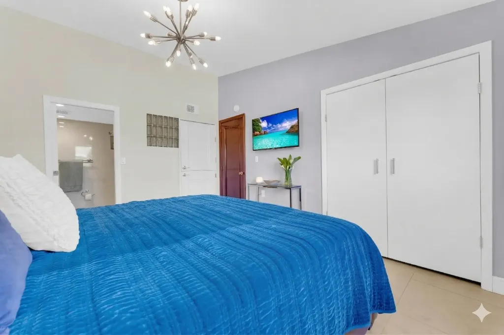 50 SE 12th Street Boca Raton FL 33432