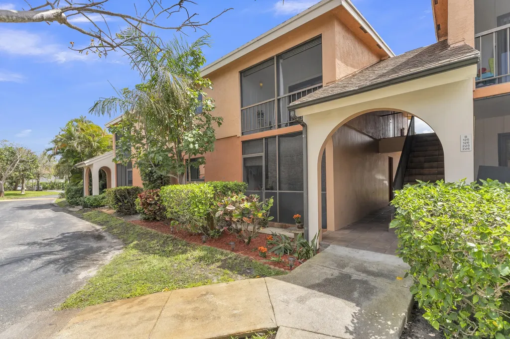50 SE 12th Street Boca Raton FL 33432