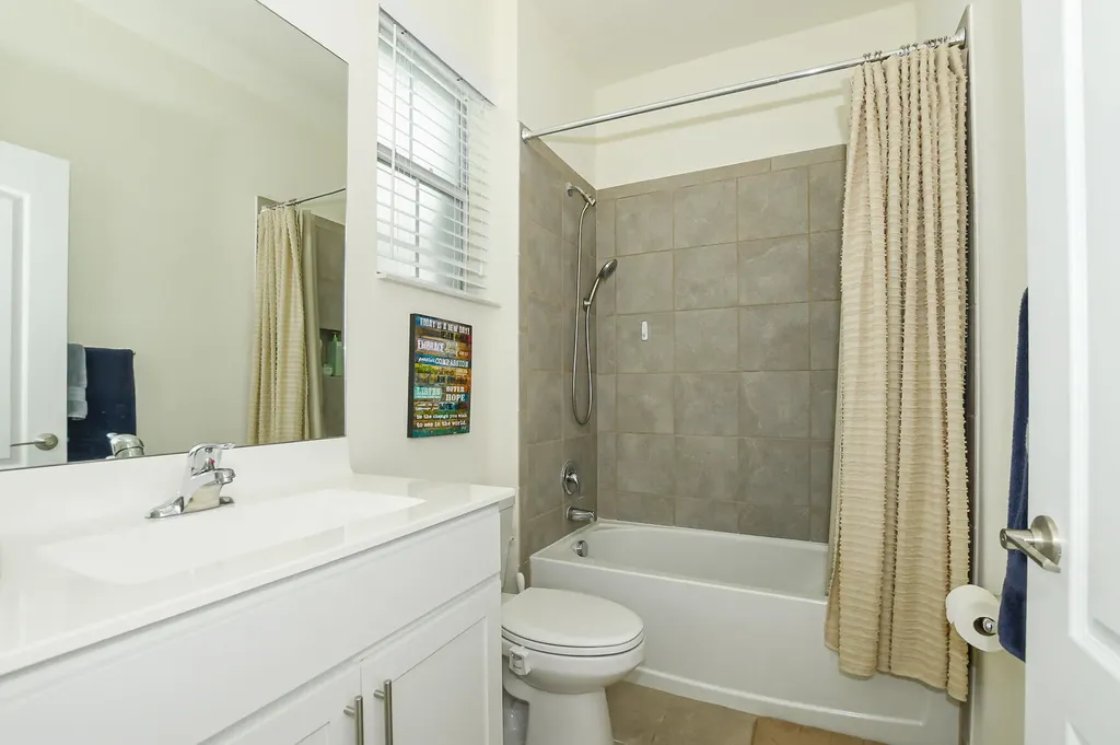 7472 NW Greenspring Street Port St Lucie FL 34987
