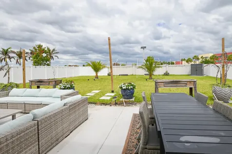 7472 NW Greenspring Street Port St Lucie FL 34987