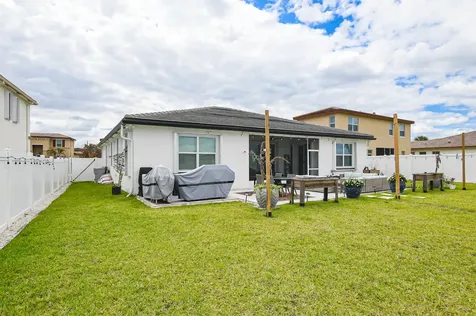 7472 NW Greenspring Street Port St Lucie FL 34987