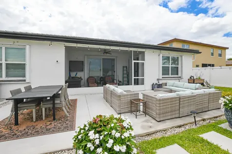 7472 NW Greenspring Street Port St Lucie FL 34987