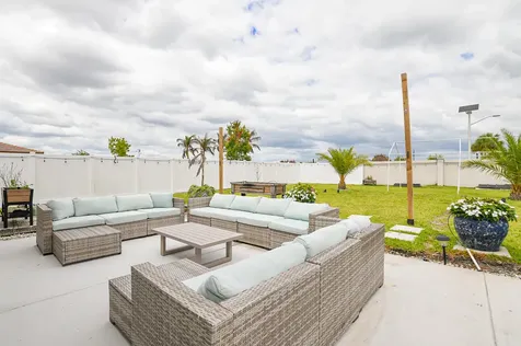 7472 NW Greenspring Street Port St Lucie FL 34987