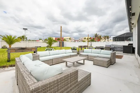 7472 NW Greenspring Street Port St Lucie FL 34987