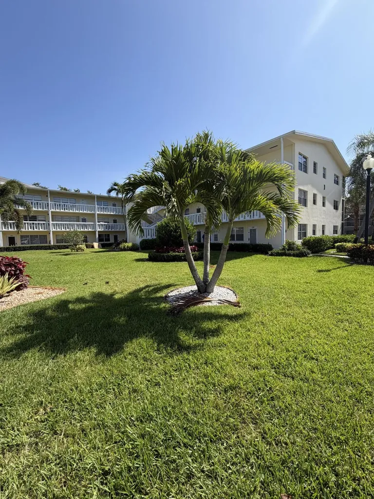 166 Dorset D Boca Raton FL 33434