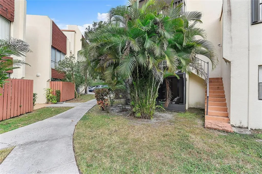 301 N Pine Island Road Plantation FL 33324