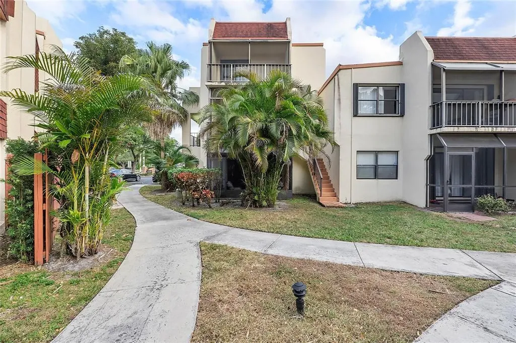301 N Pine Island Road Plantation FL 33324