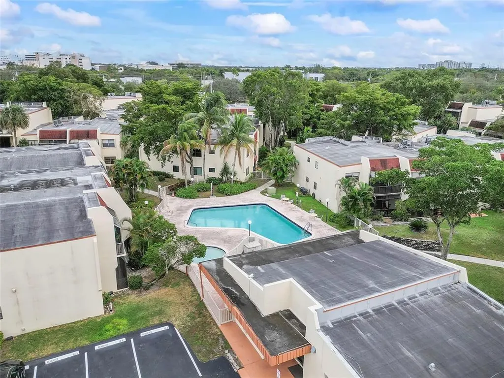 301 N Pine Island Road Plantation FL 33324
