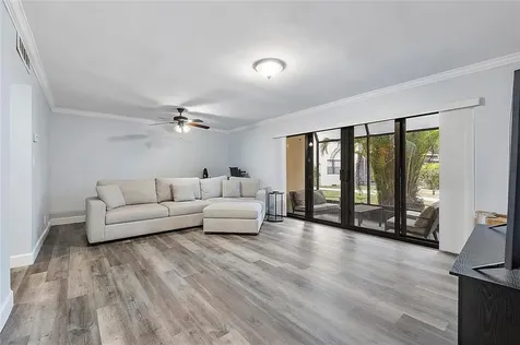 301 N Pine Island Road Plantation FL 33324