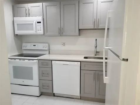 3720 Inverrary Drive Lauderhill FL 33319