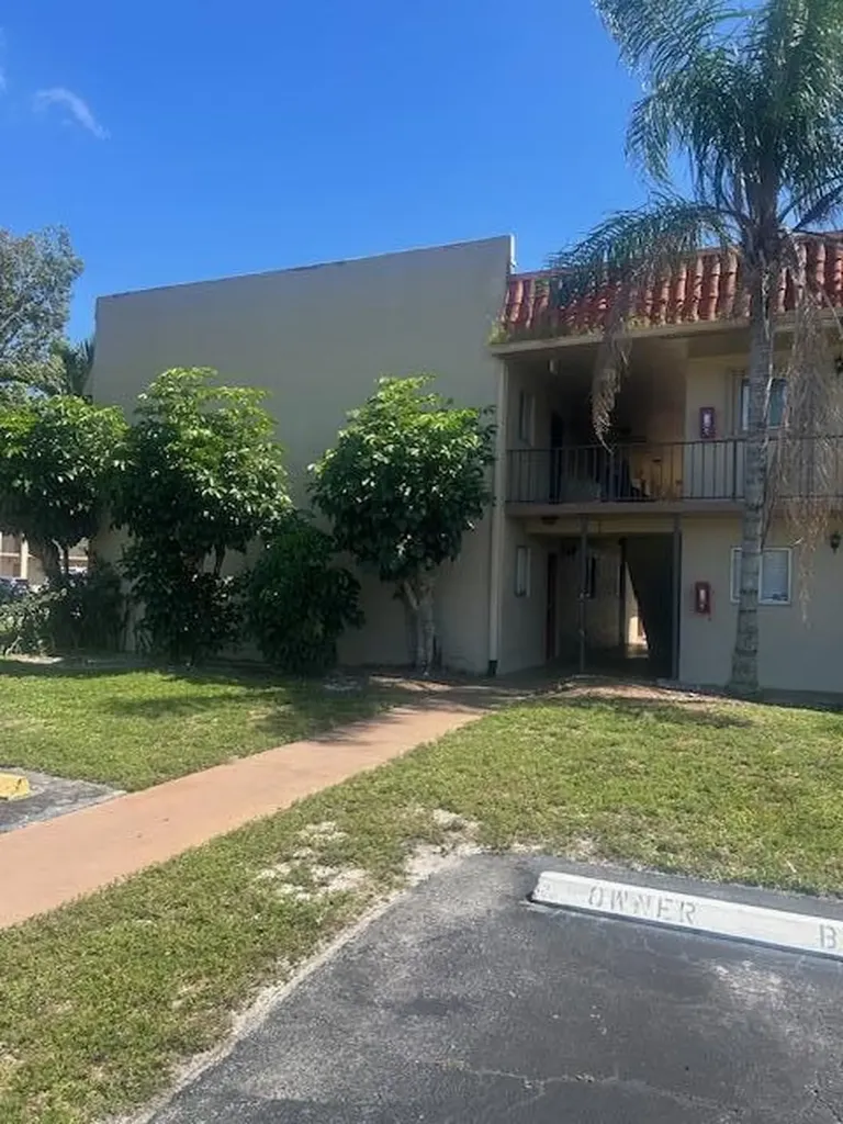 6054 Forest Hill Boulevard West Palm Beach FL 33415