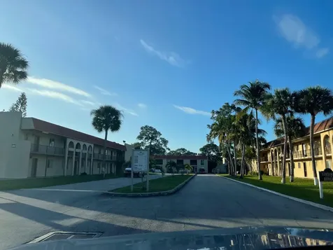 6054 Forest Hill Boulevard West Palm Beach FL 33415