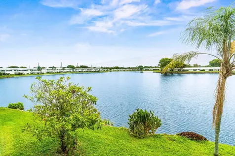 1118 Lake Terrace Boynton Beach FL 33426