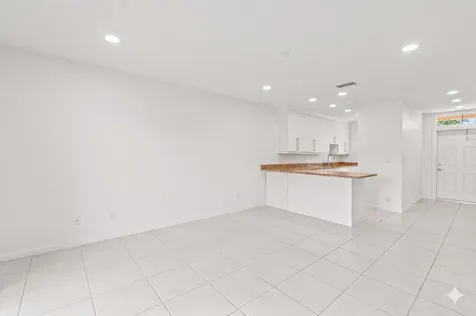 1118 Lake Terrace Boynton Beach FL 33426