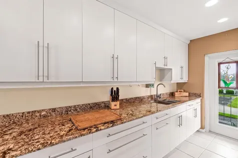 1118 Lake Terrace Boynton Beach FL 33426