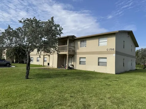 1798 Abbey Road West Palm Beach FL 33415