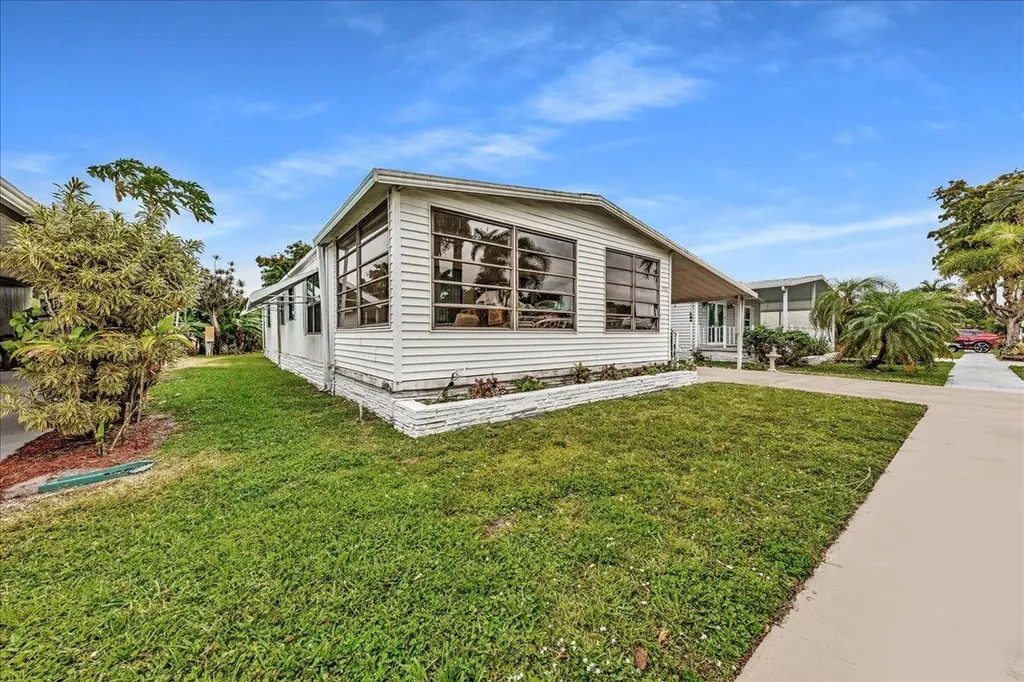 252 NW 53rd Court Deerfield Beach FL 33064