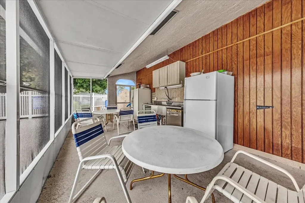 252 NW 53rd Court Deerfield Beach FL 33064