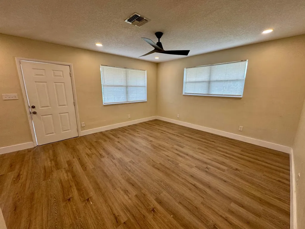 2131 NW 6th Street Fort Lauderdale FL 33311