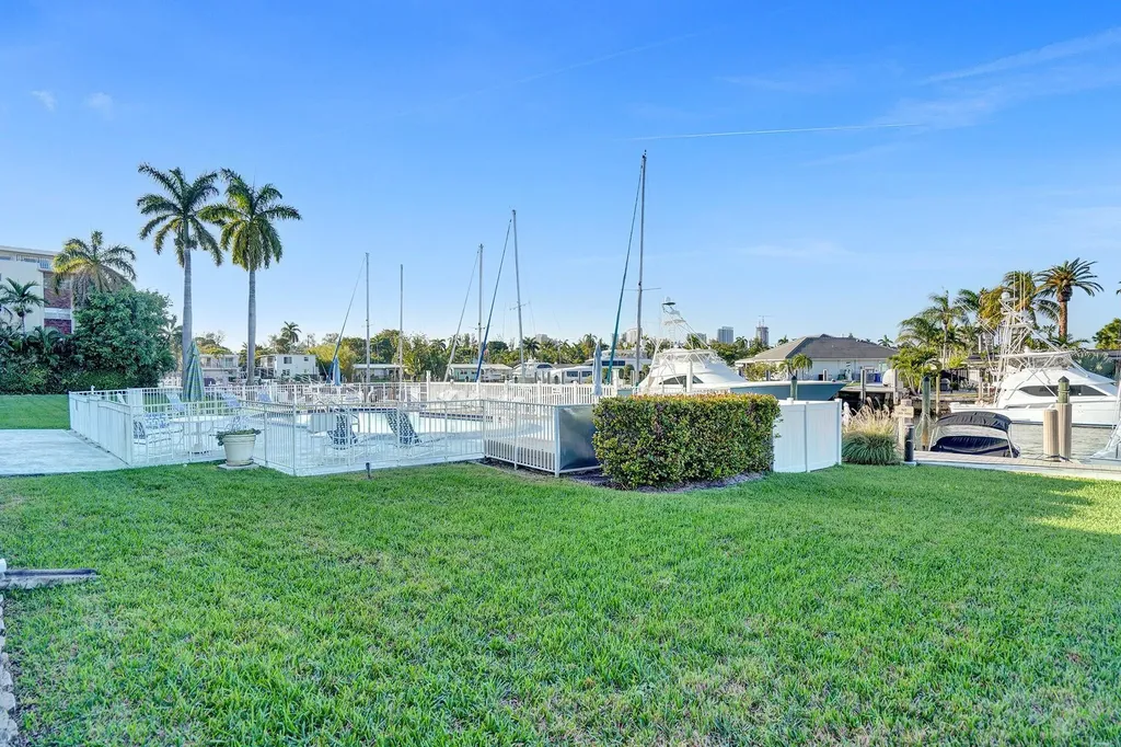 1475 SE 15th Street Fort Lauderdale FL 33316