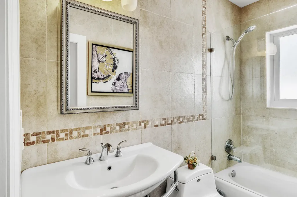 3291-3293 NE 18th Terrace Oakland Park FL 33306