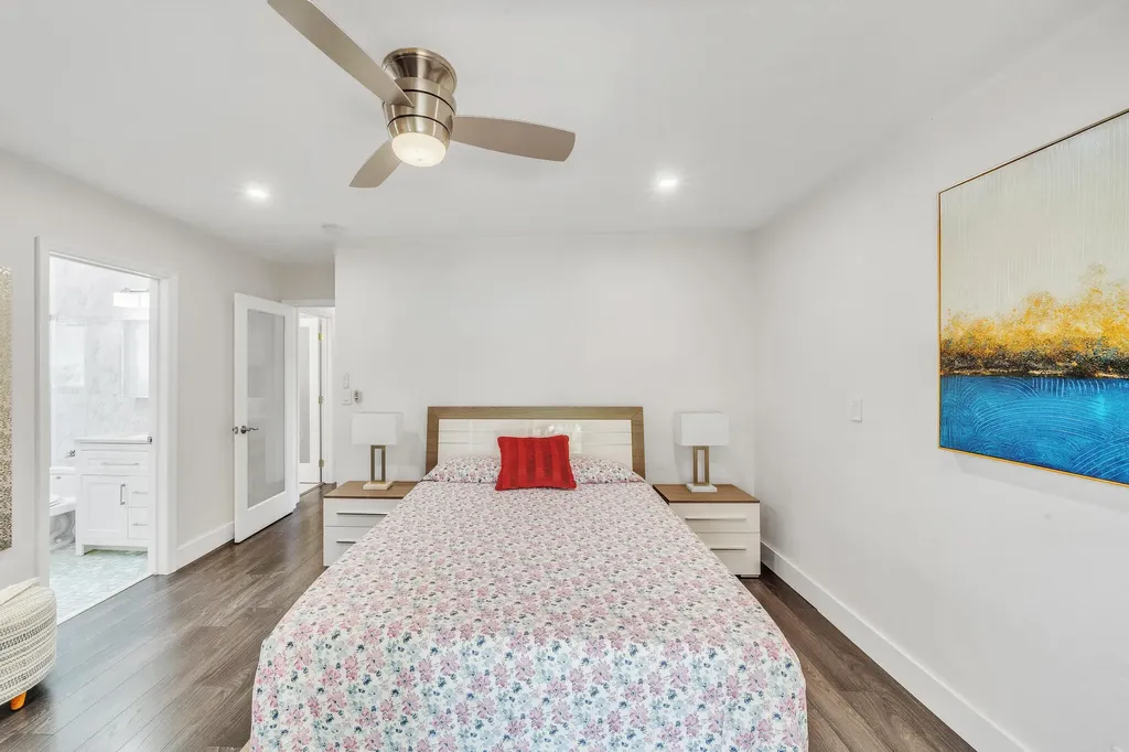 3291-3293 NE 18th Terrace Oakland Park FL 33306