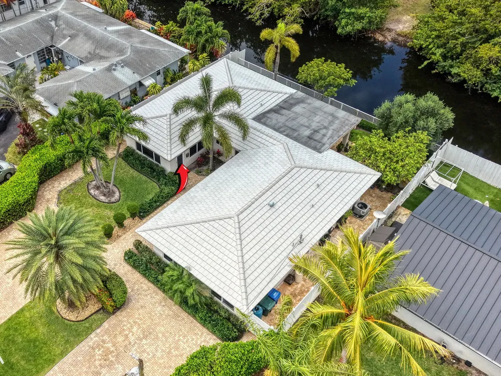 3291-3293 NE 18th Terrace Oakland Park FL 33306
