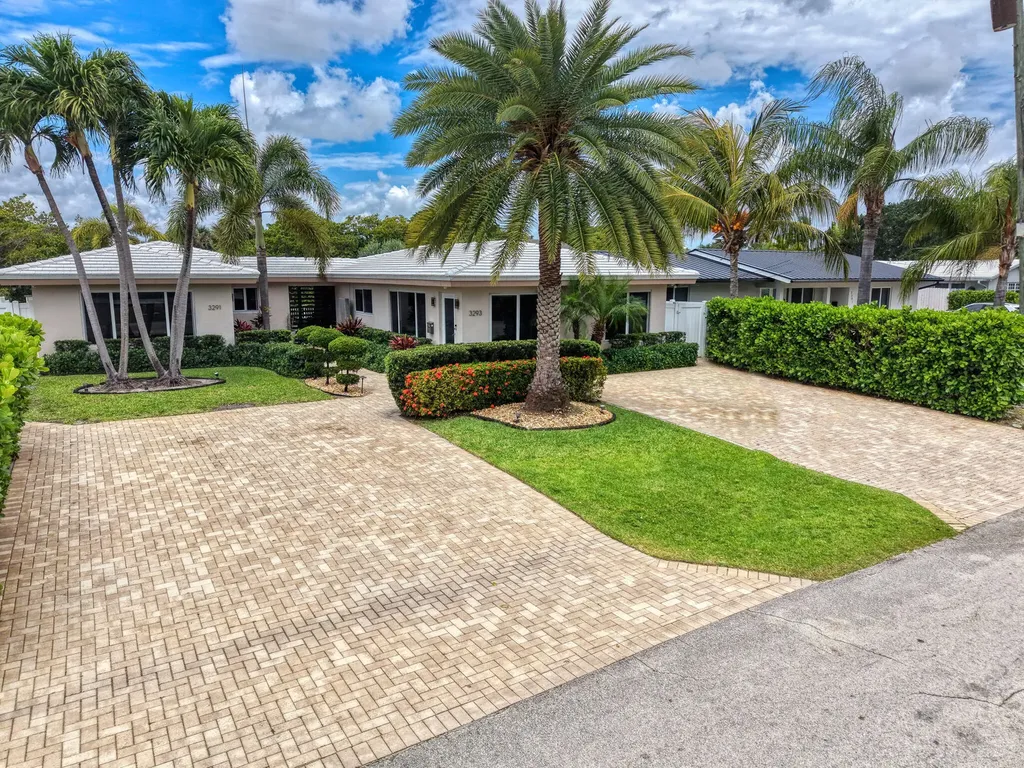 3291-3293 NE 18th Terrace Oakland Park FL 33306