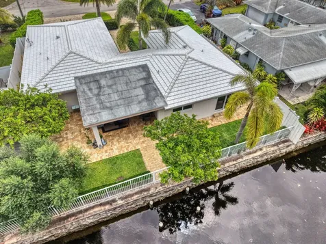 3291-3293 NE 18th Terrace Oakland Park FL 33306
