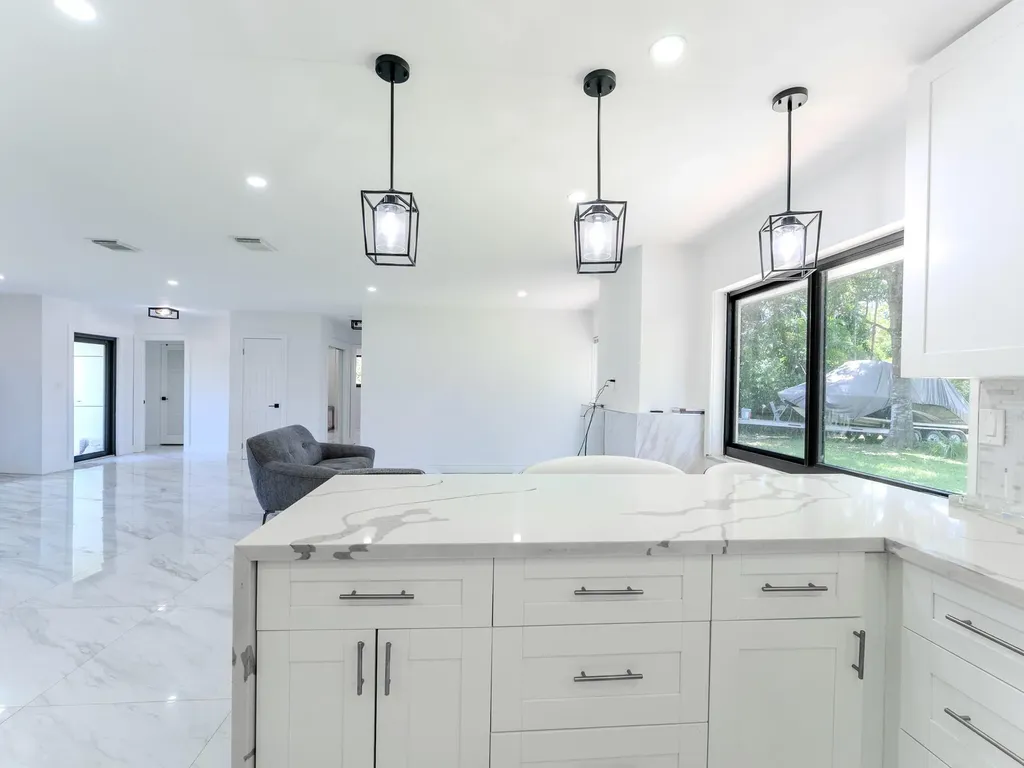 4190 SW 4th Street Plantation FL 33317
