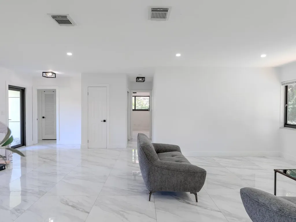 4190 SW 4th Street Plantation FL 33317