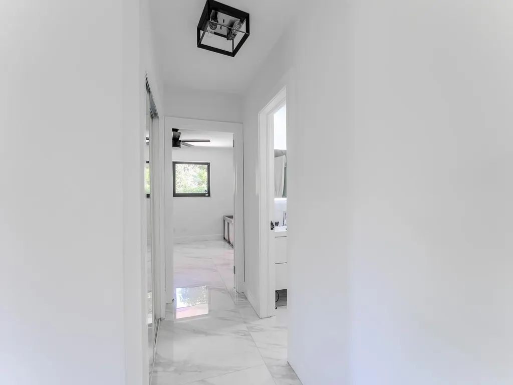 4190 SW 4th Street Plantation FL 33317