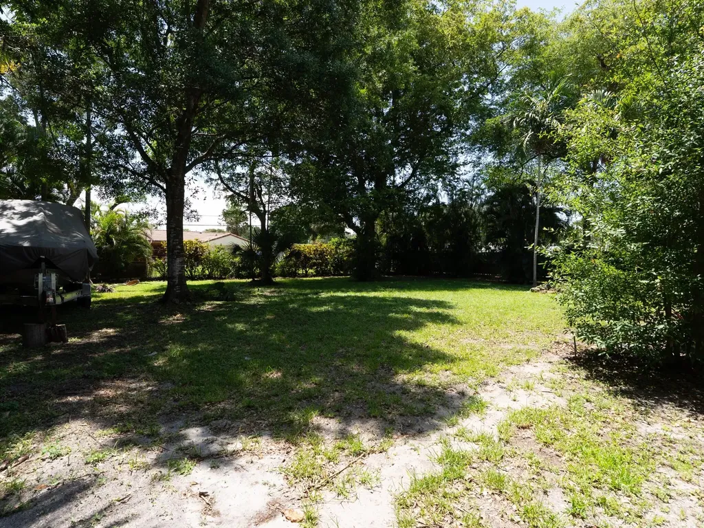 4190 SW 4th Street Plantation FL 33317
