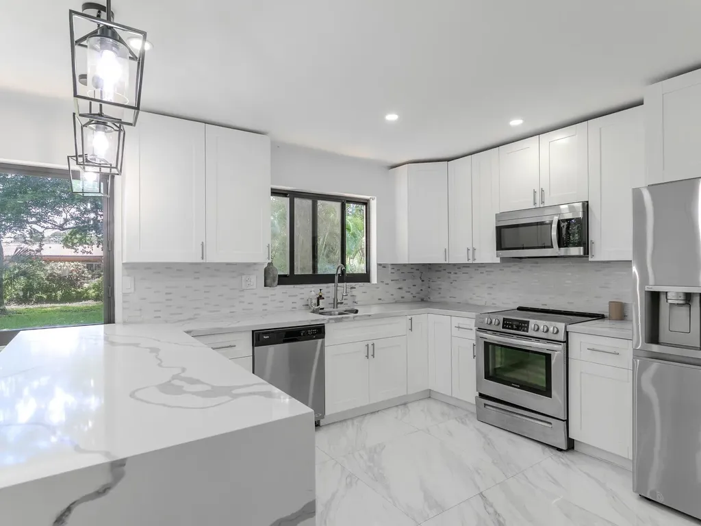4190 SW 4th Street Plantation FL 33317