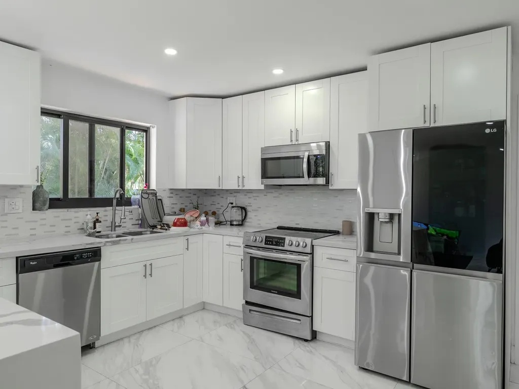 4190 SW 4th Street Plantation FL 33317