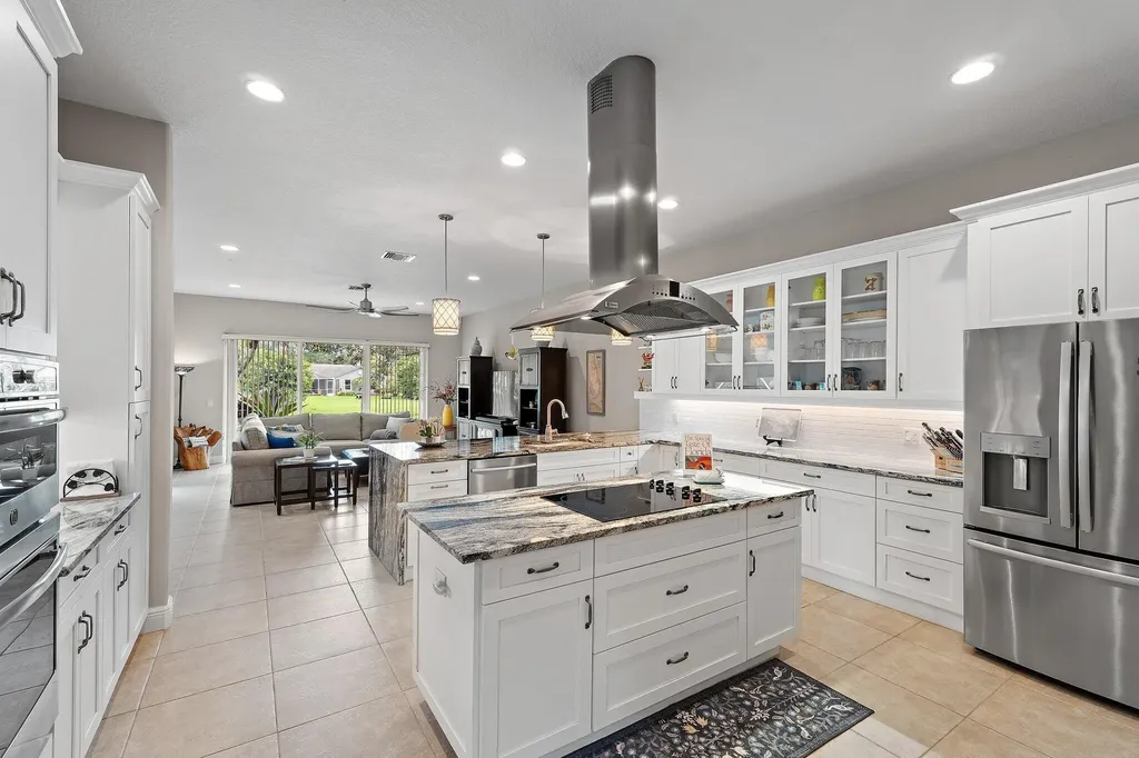 18647 SE Lakeside Drive Jupiter FL 33469
