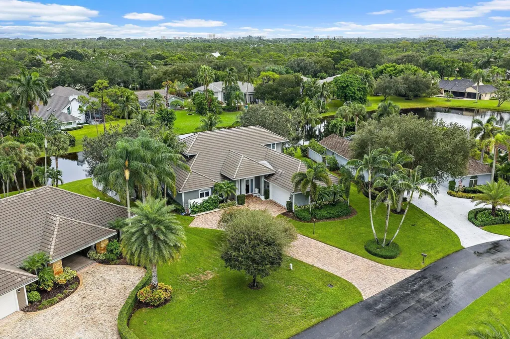 18647 SE Lakeside Drive Jupiter FL 33469