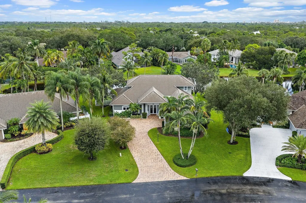 18647 SE Lakeside Drive Jupiter FL 33469