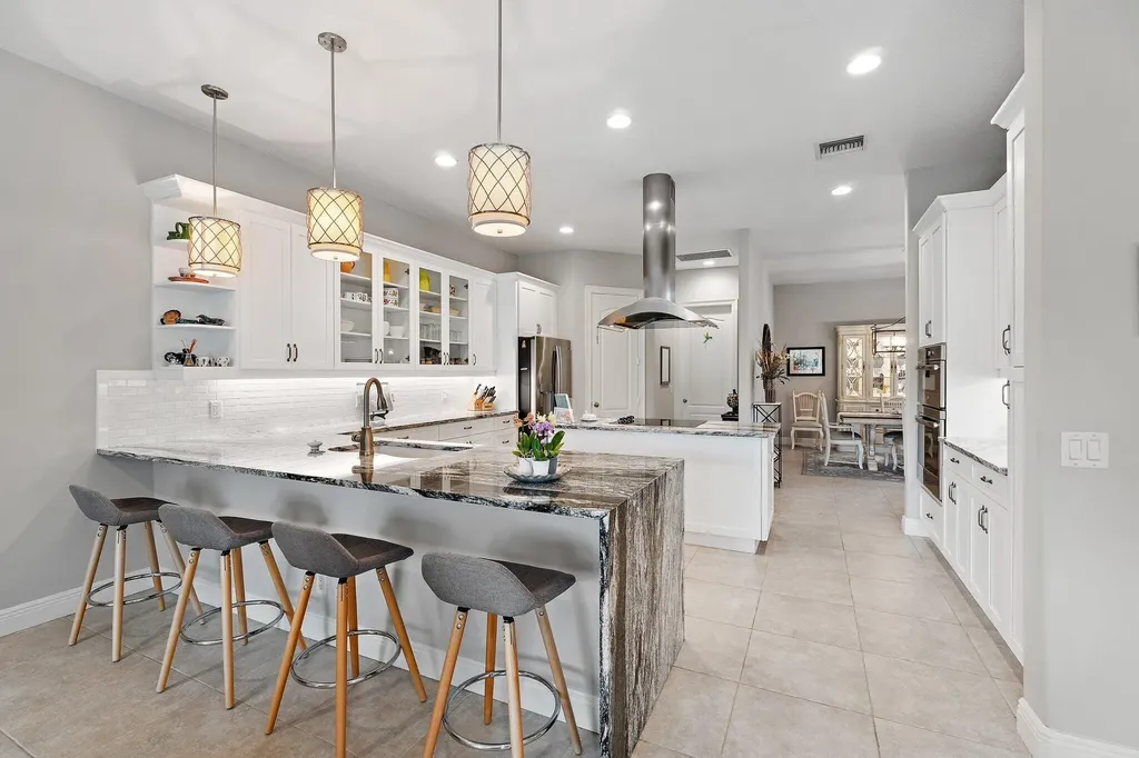 18647 SE Lakeside Drive Jupiter FL 33469