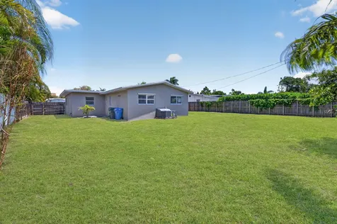 4807 NE 18th Avenue Oakland Park FL 33334