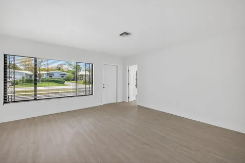 4807 NE 18th Avenue Oakland Park FL 33334