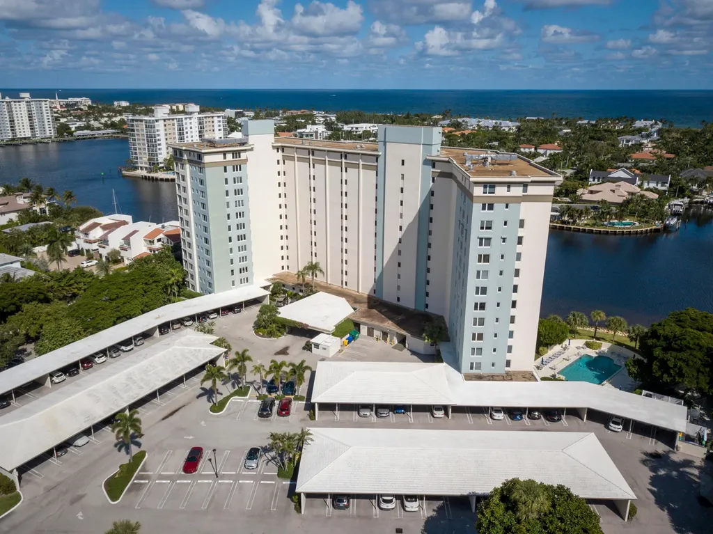 555 SE 6th Avenue Delray Beach FL 33483