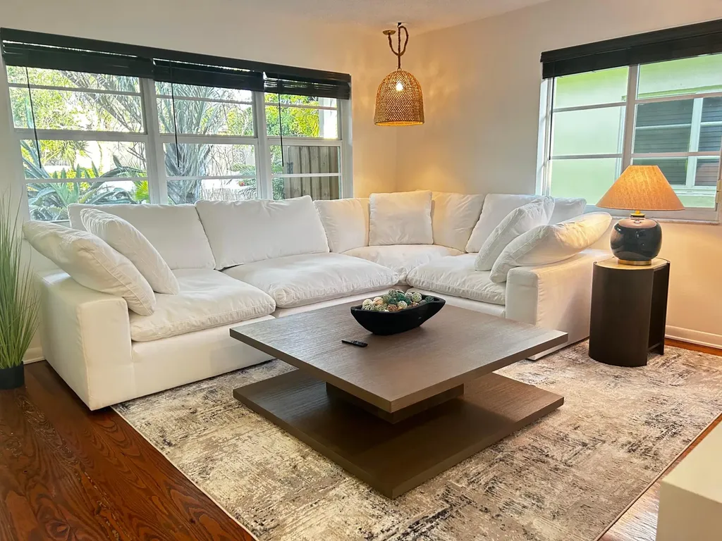 408 N J Street Lake Worth Beach FL 33460
