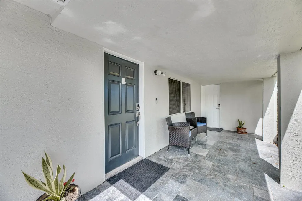 2633 NE 3rd Avenue Wilton Manors FL 33334