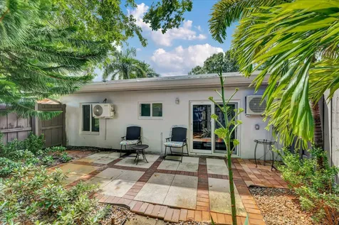 2633 NE 3rd Avenue Wilton Manors FL 33334