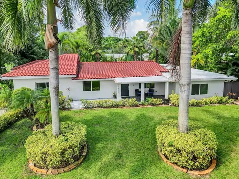 2633 NE 3rd Avenue Wilton Manors FL 33334