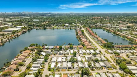 2611 E Marina Drive Dania Beach FL 33312