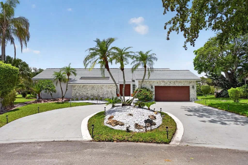 8725 Banyan Court Tamarac FL 33321
