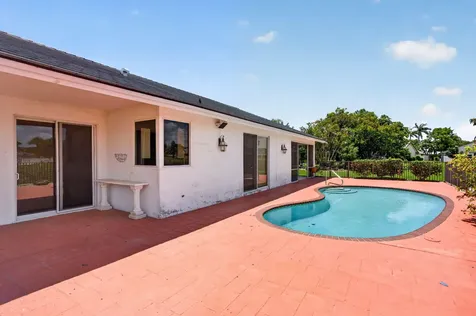 8725 Banyan Court Tamarac FL 33321