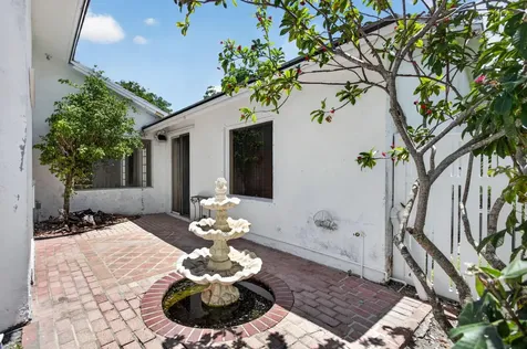 8725 Banyan Court Tamarac FL 33321
